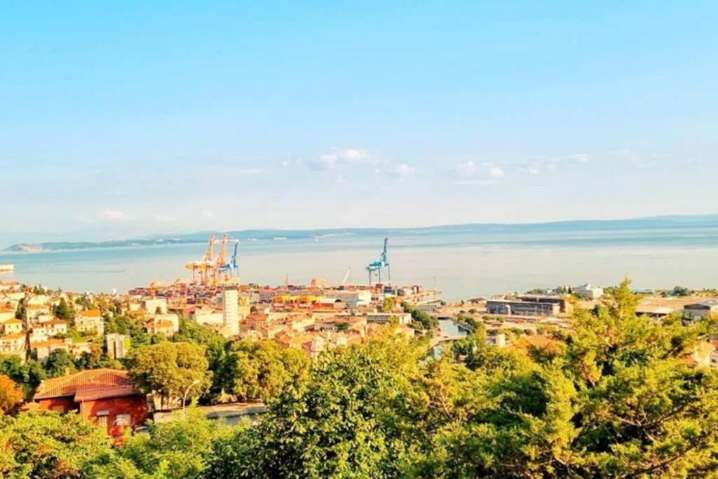 Apartment Lori - Beautiful View Rijeka Exteriör bild
