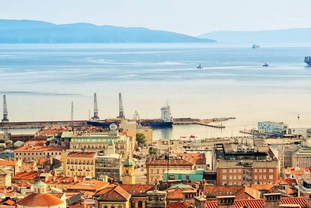 Apartment Lori - Beautiful View Rijeka Exteriör bild